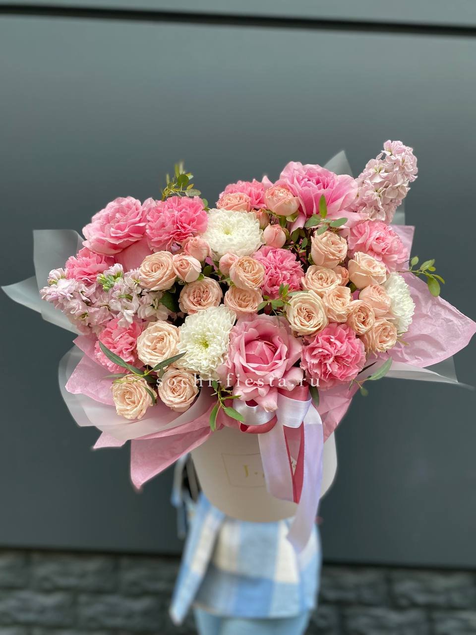 Авторский цветочный бокс — заказать в Набережных Челнах