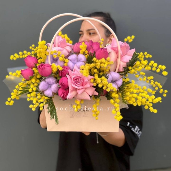 Сумочка мимозы и роз "Примавера" в Набережных Челнах