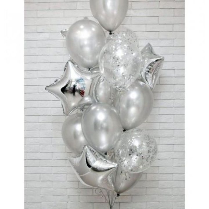 Фонтан шаров "Сильвер мун" в Набережных Челнах