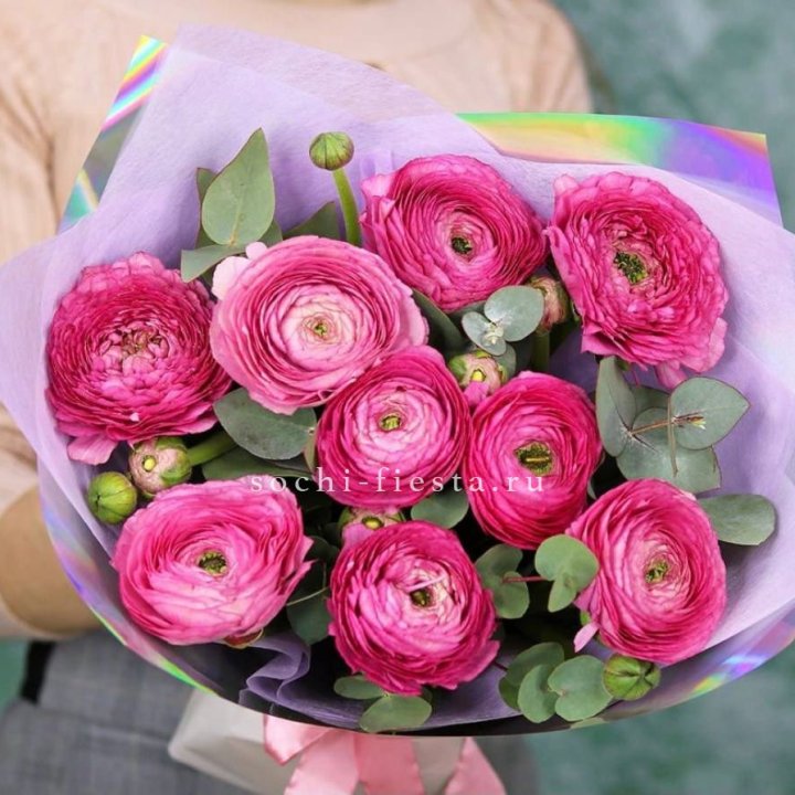 Ранункулюсы с эвкалиптом №2 в Набережных Челнах