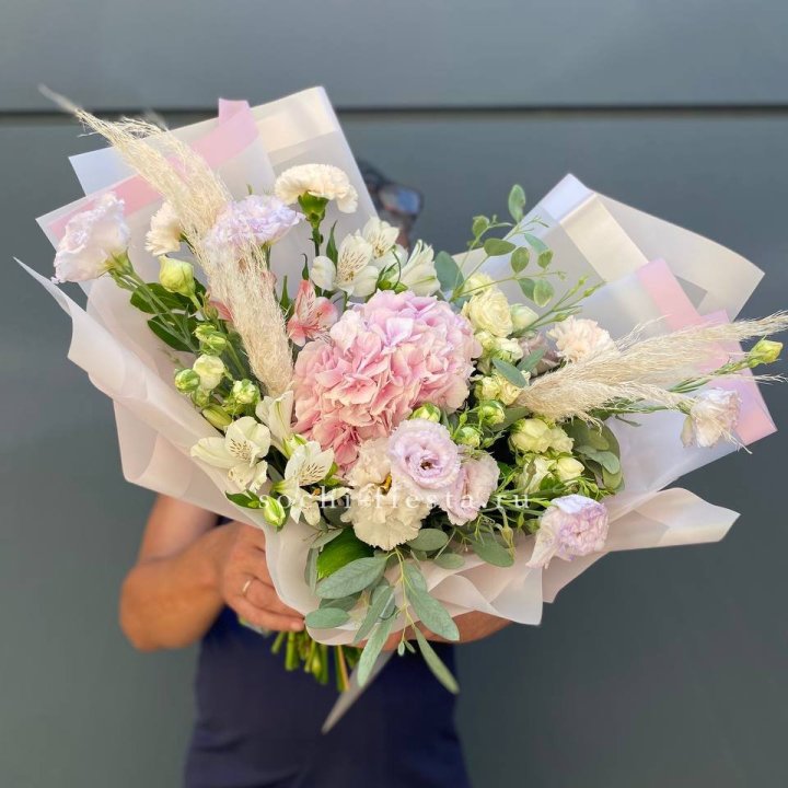 Гортензия "Пинк флоид" в Набережных Челнах