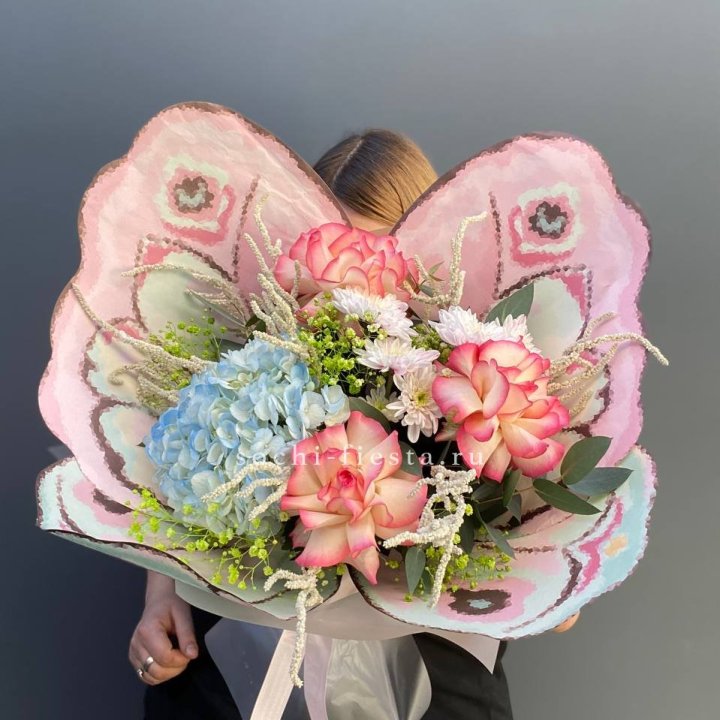 Дизайнерский букет бабочка №5 в Набережных Челнах