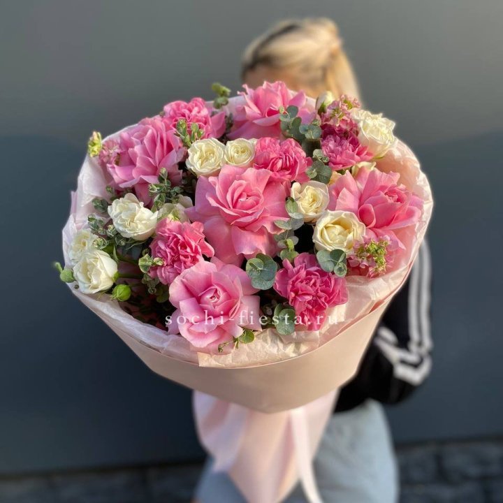  Букет "Малина" с доставкой в Набережных Челнах