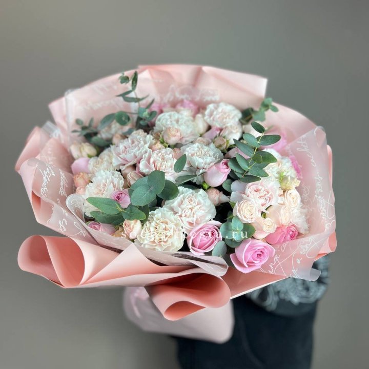  Букет  "Любовь в её глазах" в Набережных Челнах