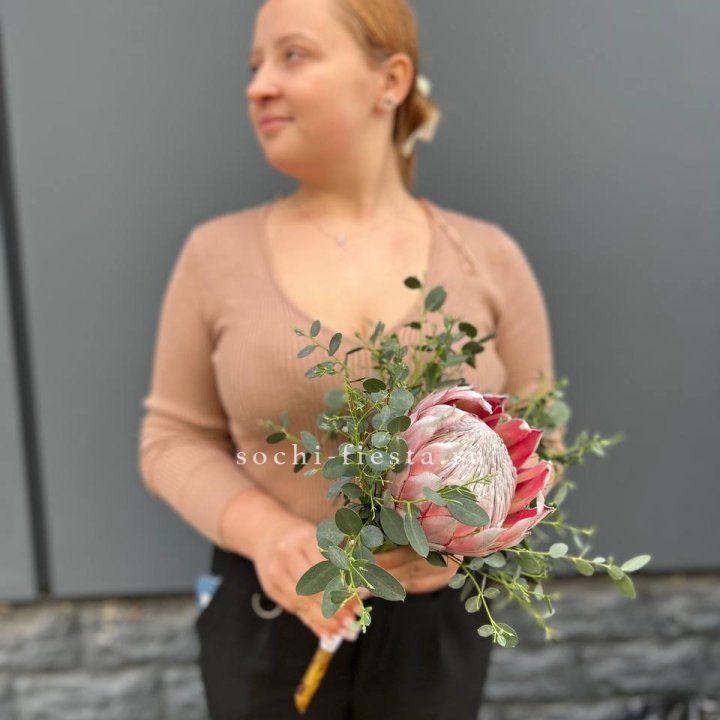 Свадебный букет "Протея" в Набережных Челнах