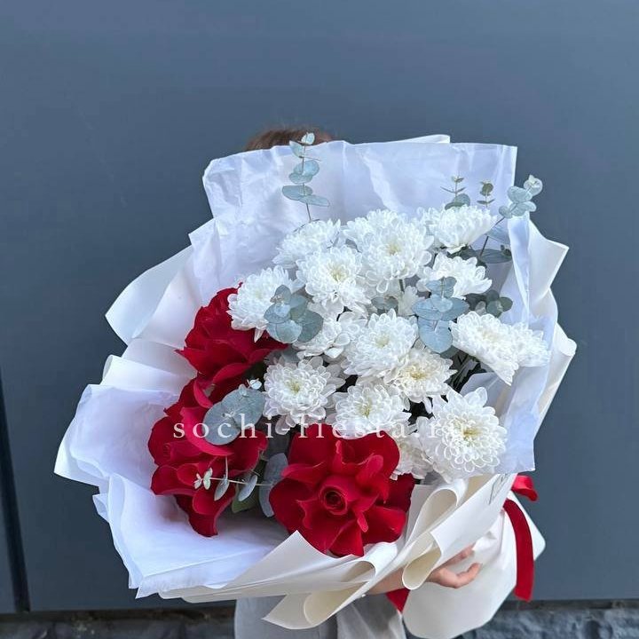 Дуо розы и хризантемы в Набережных Челнах