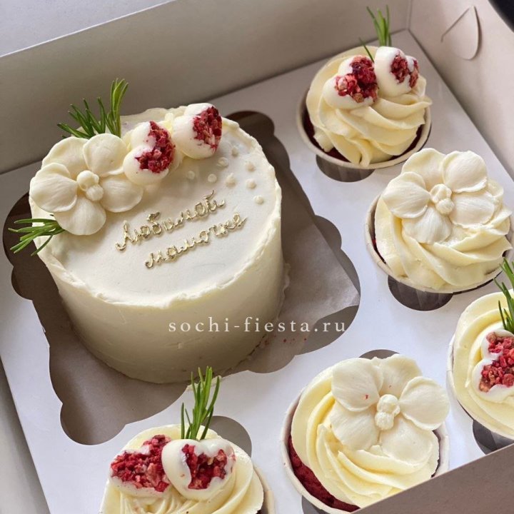 Капкейки и бенто-торт "Мамочке" в Набережных Челнах