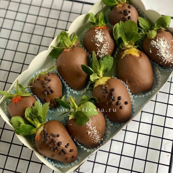 Клубника в шоколаде 10 ягод в Набережных Челнах