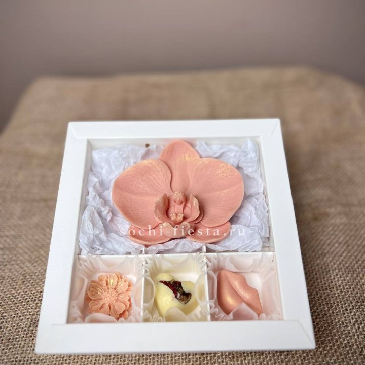 Конфеты из шоколада с Орхидеей в Набережных Челнах