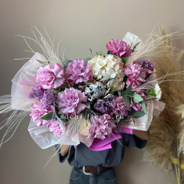 Дизайнерский букет №14 в Набережных Челнах