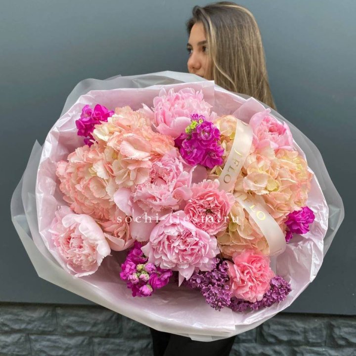  Букет "Фловер пионс" в Набережных Челнах