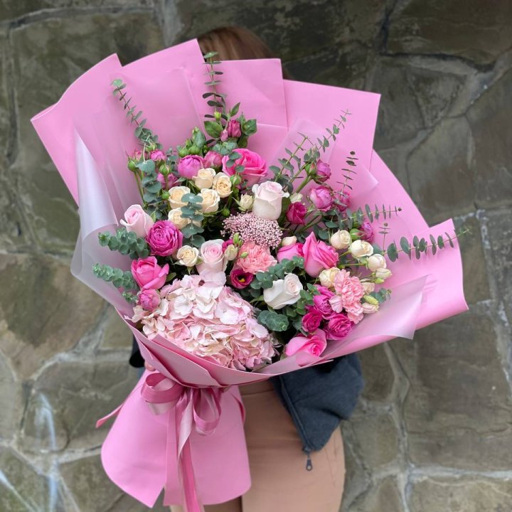 Дизайнерский букет "Паулина" в Набережных Челнах