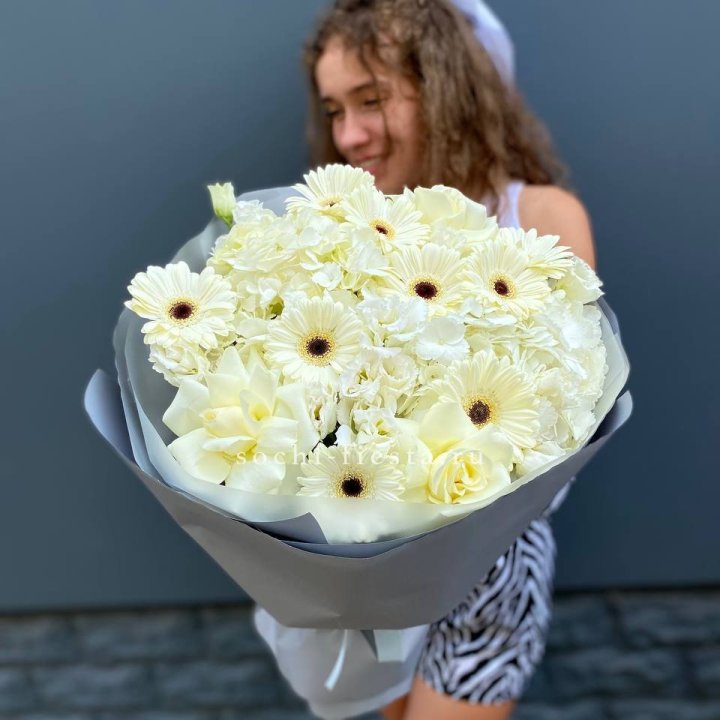  Букет "Вайт люксур" в Набережных Челнах