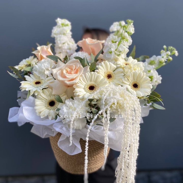 Цветы в джутовом кашпо "Валери" в Набережных Челнах