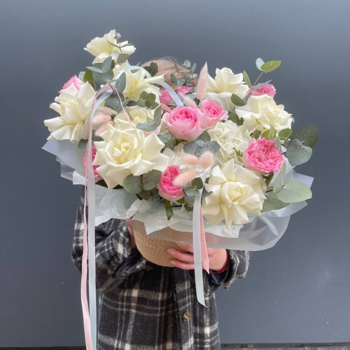 Кашпо с розами в Набережных Челнах