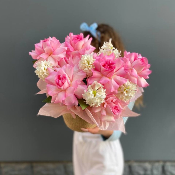 Дуо розы и гиацинты с доставкой в Набережных Челнах