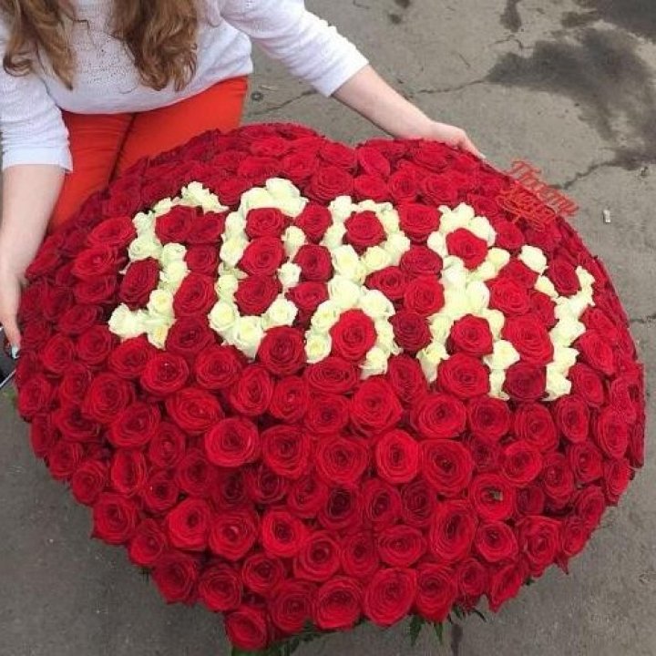 351 роза "Прости меня" в Набережных Челнах