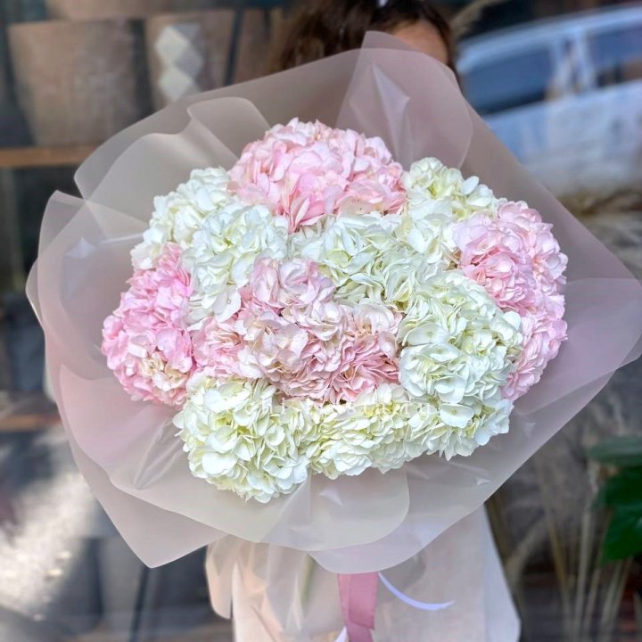 Букет гортензий № 3 с доставкой в Набережных Челнах