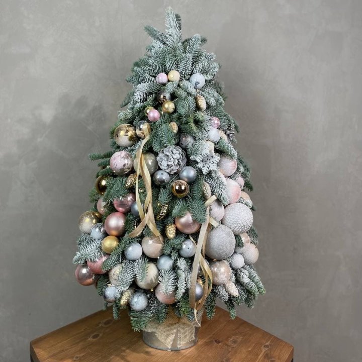 Новогодняя ёлка из веток датского нобилиса в Набережных Челнах