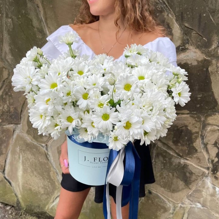 Коробка с хризантемами №2 в Набережных Челнах