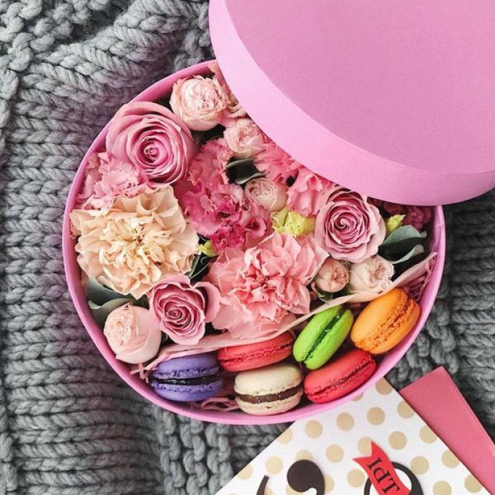 Цветочный бокс пинк в Набережных Челнах