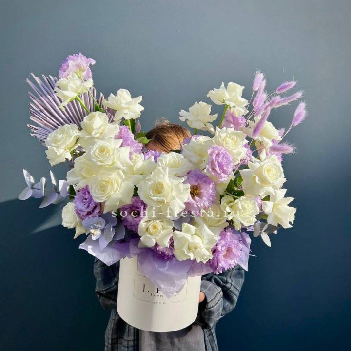 Цветочный бокс "Изабель" в Набережных Челнах