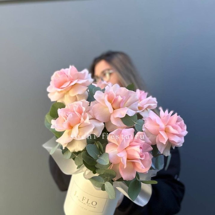 Французские роз в боксе в Набережных Челнах