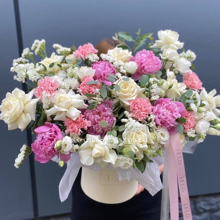 Дизайнерский бокс "Амор этерна" в Набережных Челнах