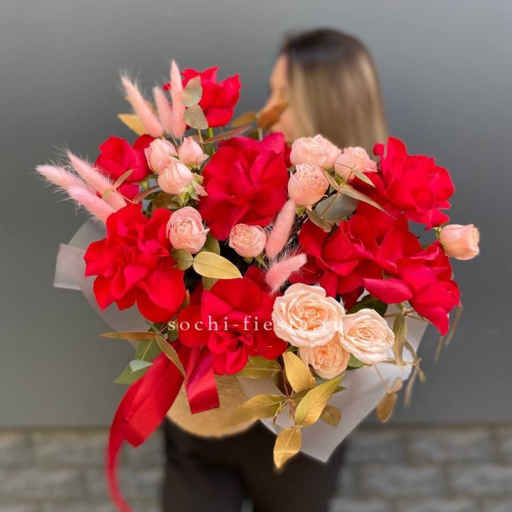 Джутовое кашпо "Любовь Лолиты" в Набережных Челнах