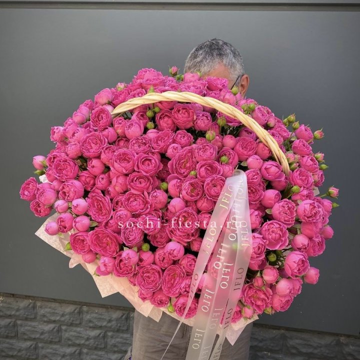 Корзина роз Мисти Баблс 151 в Набережных Челнах