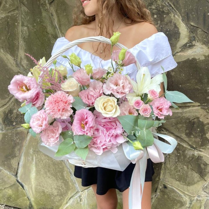 Авторская корзина "Миа" в Набережных Челнах