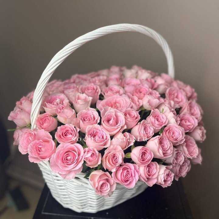 101 розовая роза в корзине в Набережных Челнах