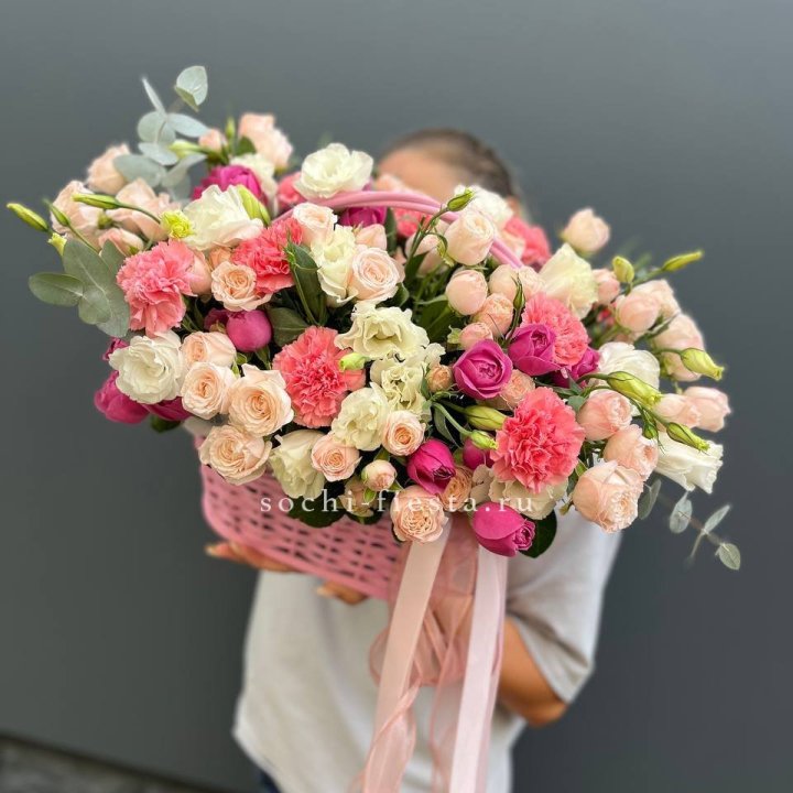 Цветочная корзина "Флоренция" в Набережных Челнах