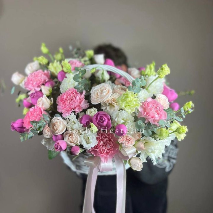 Корзина "Яркая" в Набережных Челнах