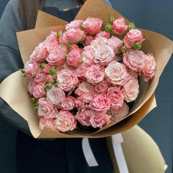 Пионовидные розы Bombastic №2 в Набережных Челнах