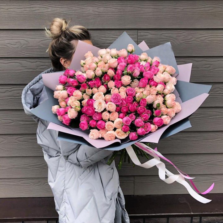55 роз микс кустовых в Набережных Челнах