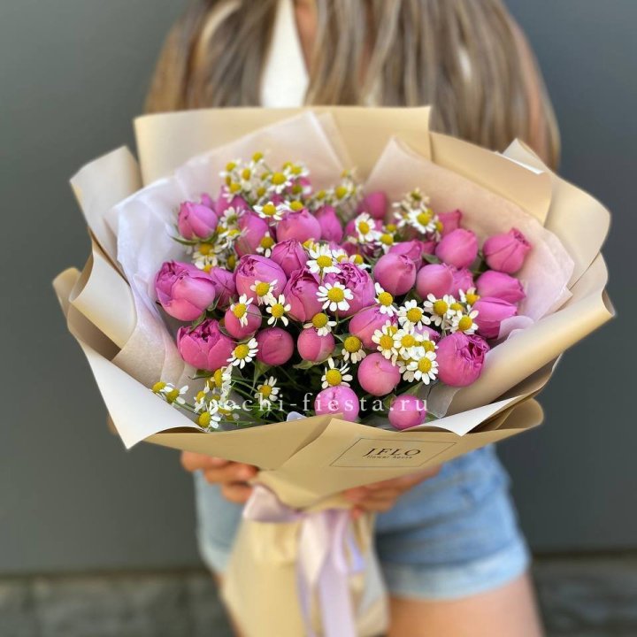 Дуобукет мисти с ромашками  в Набережных Челнах