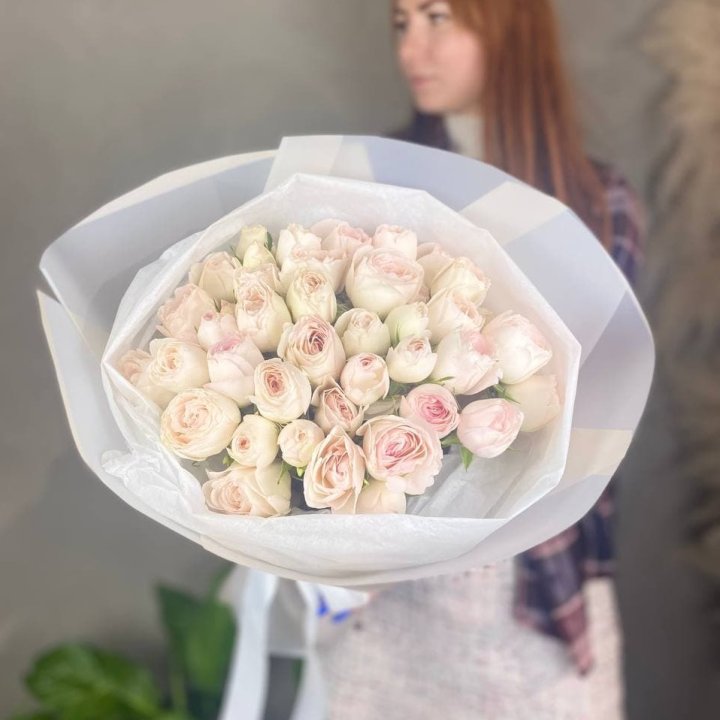 Букет кустовых роз в Набережных Челнах