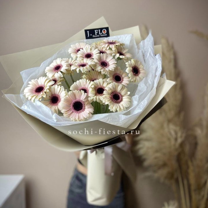 Букет голландских гербер "Свит" в Набережных Челнах