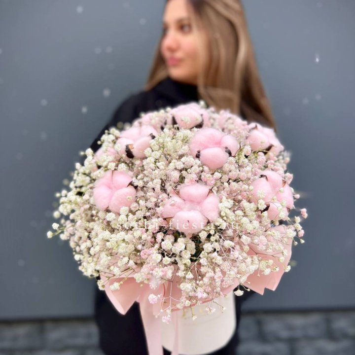 Гипсофилы с хлопком в шляпной коробке в Набережных Челнах