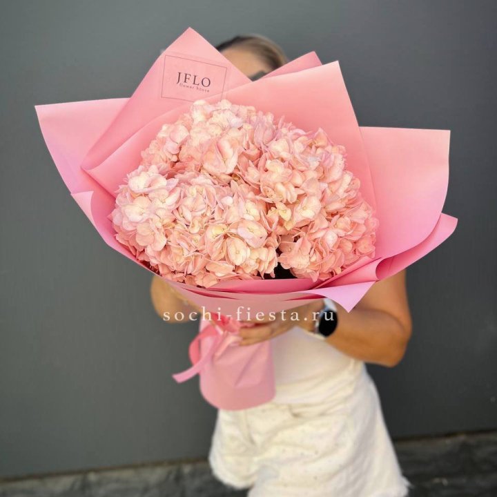 Букет гортензий "Крем" в Набережных Челнах