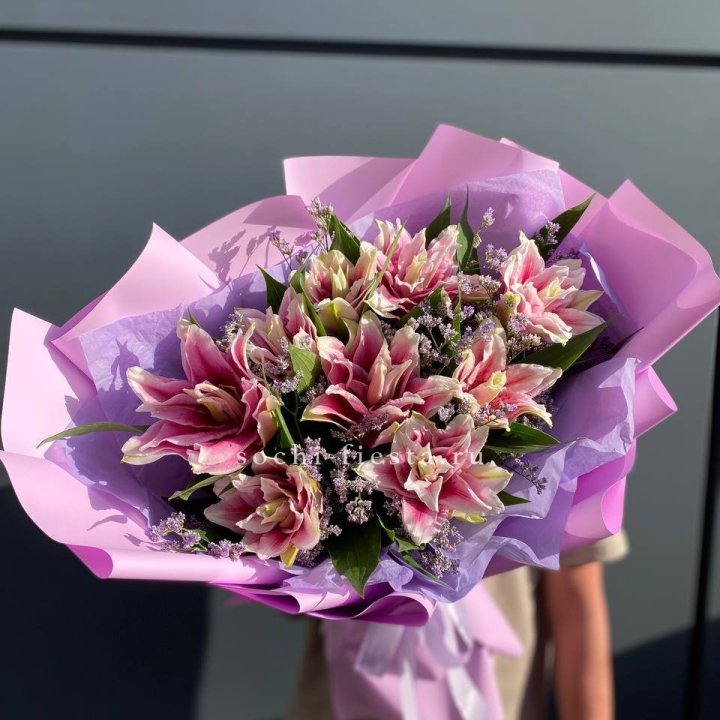 Букет пионовидных лилий №4 в Набережных Челнах