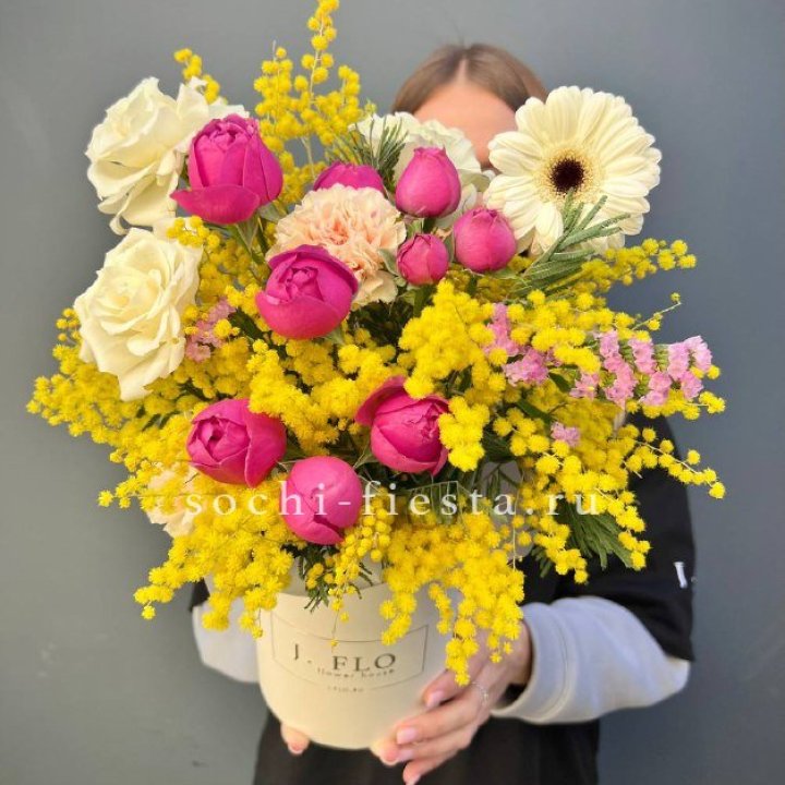 Цветы в боксе "Слобода" в Набережных Челнах