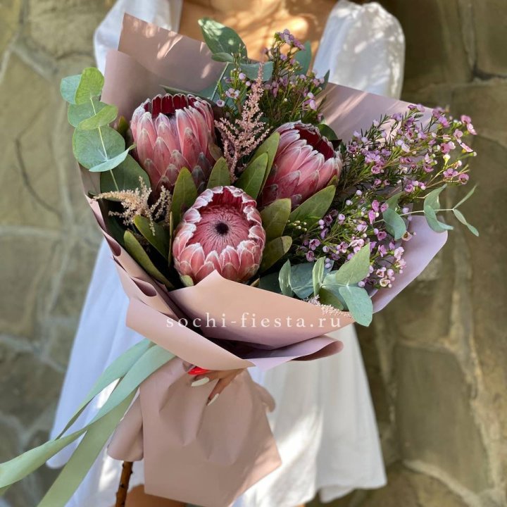 Букет из протеи "Клеопатра"  в Набережных Челнах