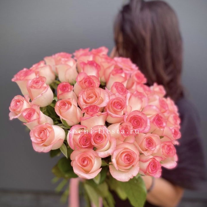 Охапка Роз Джумилия в Набережных Челнах