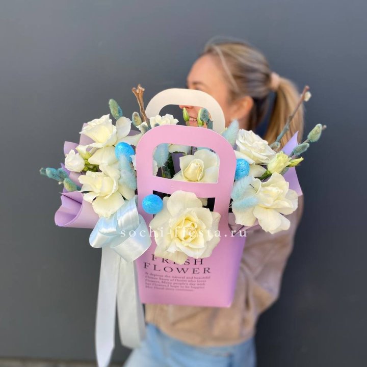 Цветочная сумочка "Пасхальная композиция" в Набережных Челнах