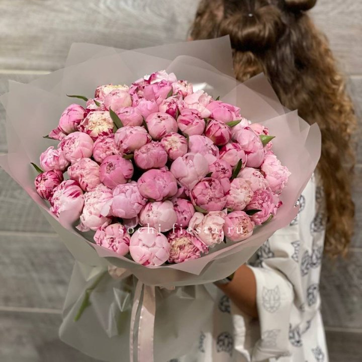 51 розовый пион в Набережных Челнах