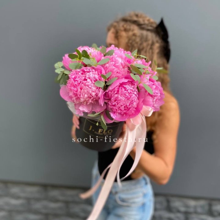 Дизайнерский цилиндр "Фломени" в Набережных Челнах