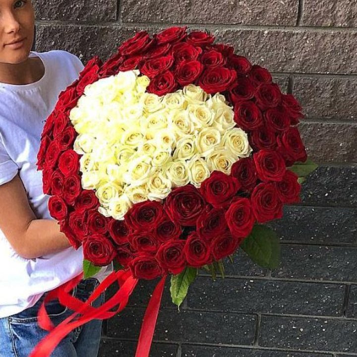 101 роза "Сердце" в Набережных Челнах