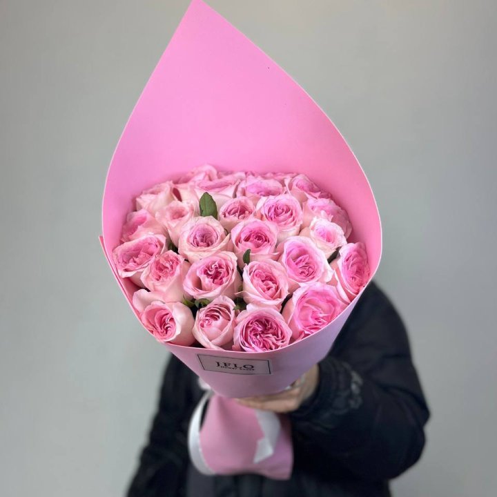 25 нежных роз в Набережных Челнах